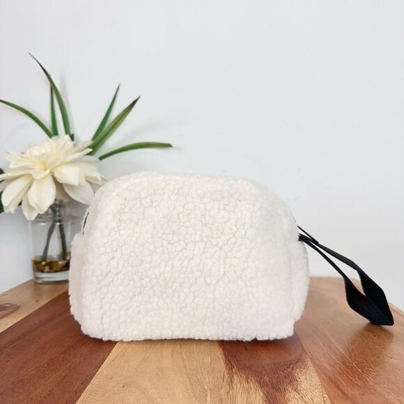 New Kate Spade Sherpa‎ Pouch - Picture 3 of 4